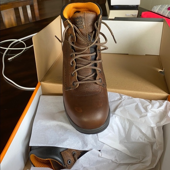 Boots - Picture 3 of 4